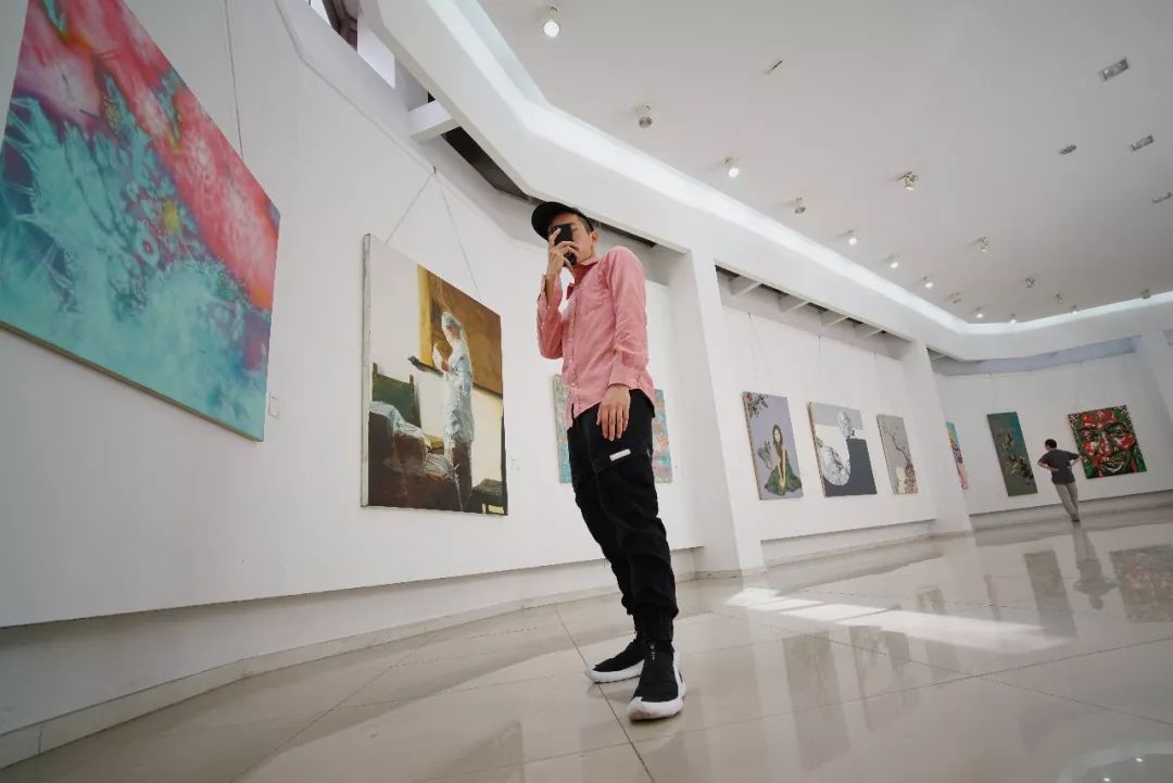 大学四年,我赚到人生第一个十万,去了十个省市,三个国家