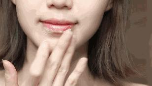 30块口红怎么涂哑光感,怎么涂口红又平价又好看