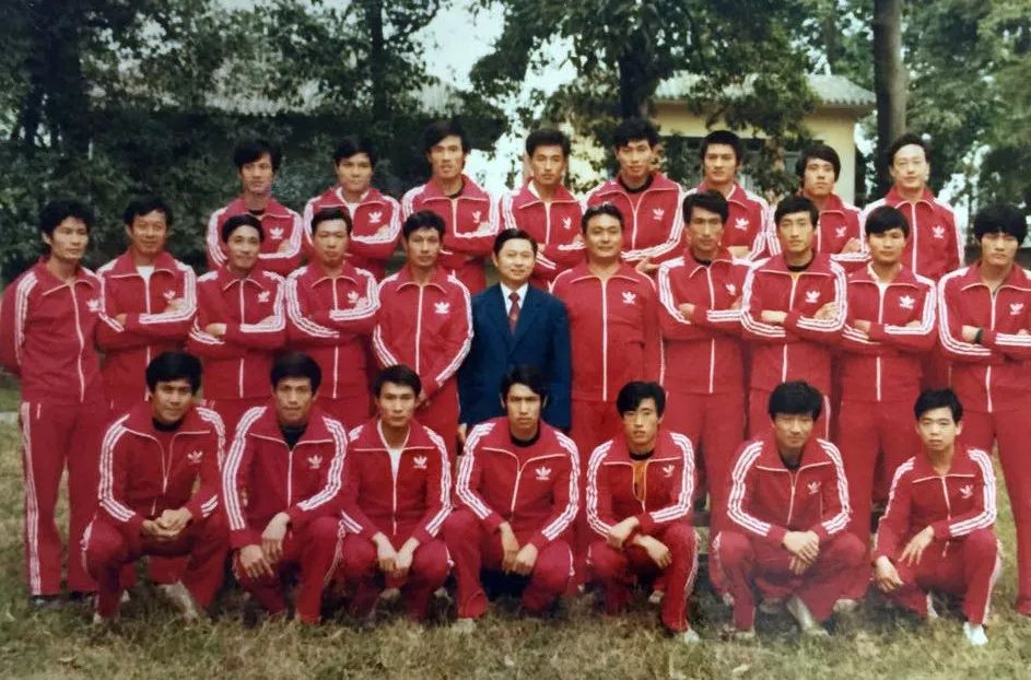 津门足球双百颂图片,津门足球双百颂签售会