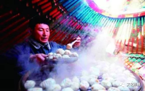 查干萨日蒙古族歌曲,蒙古族的查干萨日春节