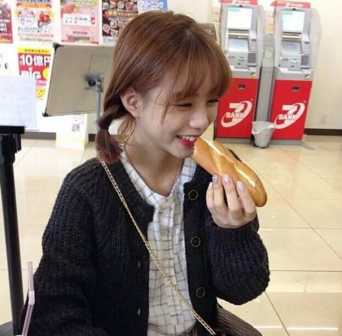 适合脸大无刘海发型,空气刘海适合脸大的人吗