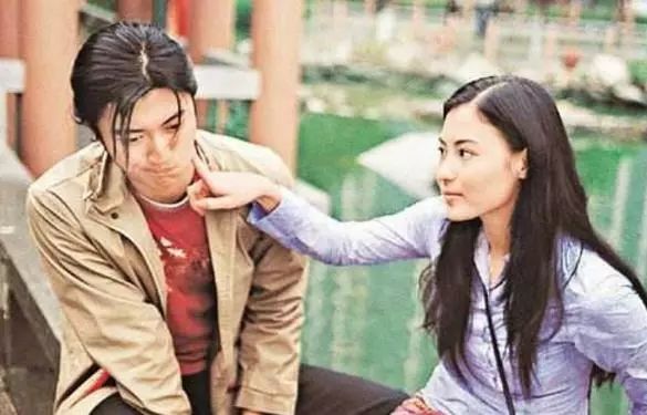 王菲谢霆锋同台集合,王菲谢霆锋甜蜜现场