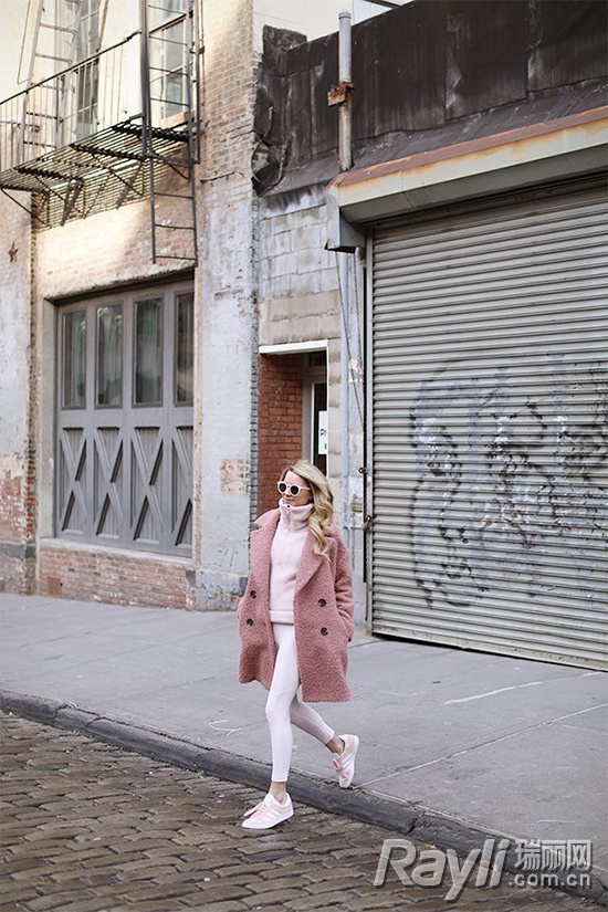 杨紫黑色阔腿牛仔裤,杨紫健身裤