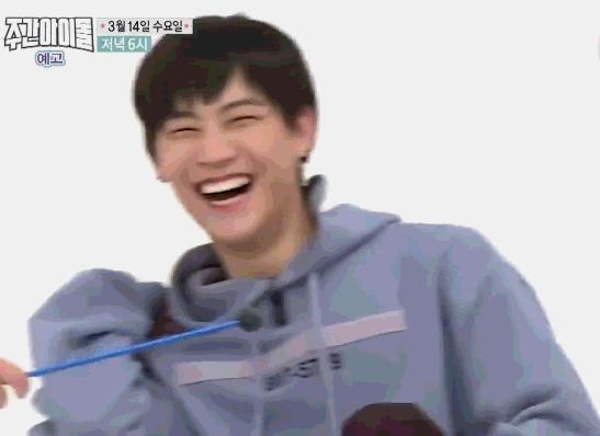 「GOT7」「分享」180310《周偶》新增“GOT7召唤鸟宝宝的声音”环节令人崩溃的操作……