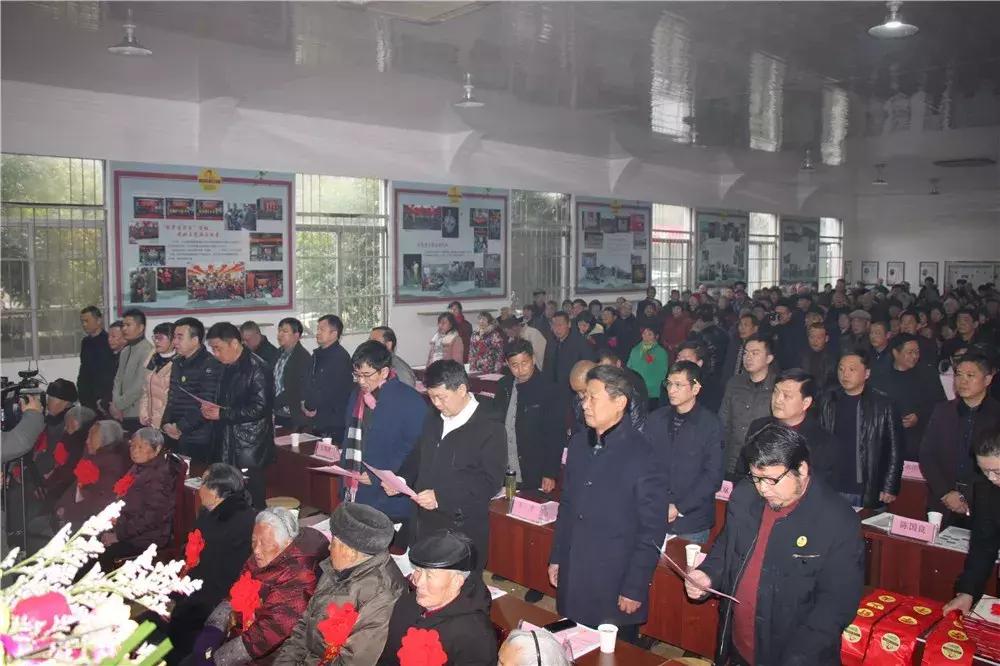 厉害了！诸暨有人每年都给这个村的老人发钱，已连续七年！