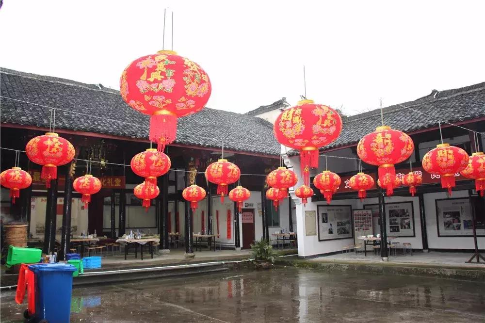 厉害了！诸暨有人每年都给这个村的老人发钱，已连续七年！