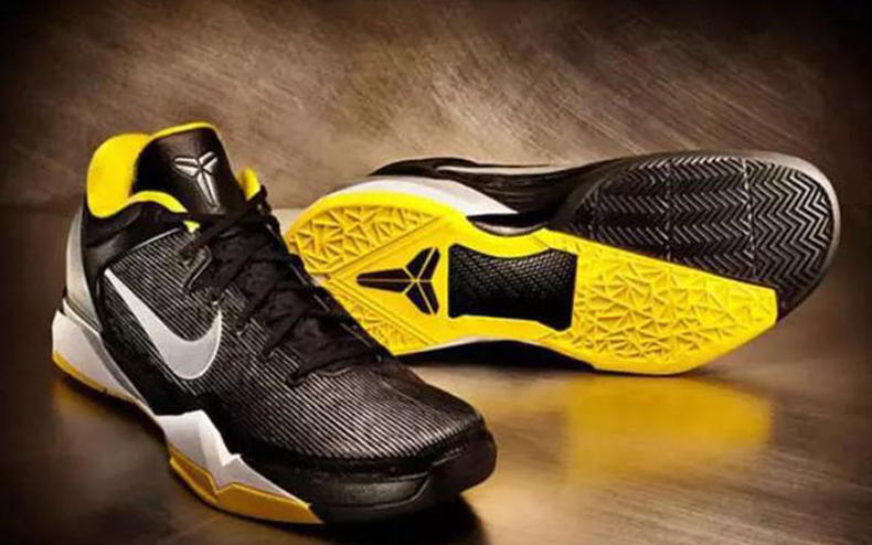 科比在篮球界叱咤风云的鞋,科比错失的首款签名鞋