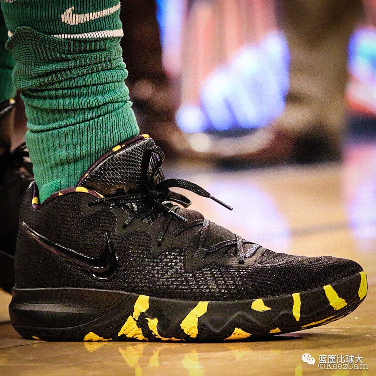 库里中国赛2017深圳出场仪式,2020库里nba入场秀