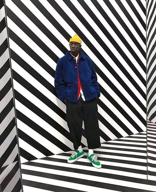 想骚还能买得起,开学这么穿让你成功撩到学妹哦