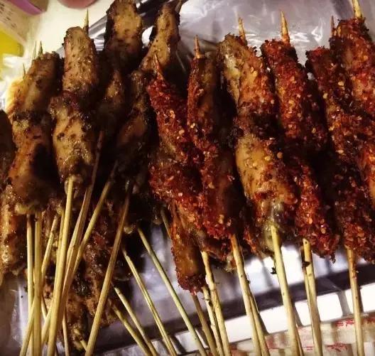 春天到了吃烧烤,春天到了吃烤串了