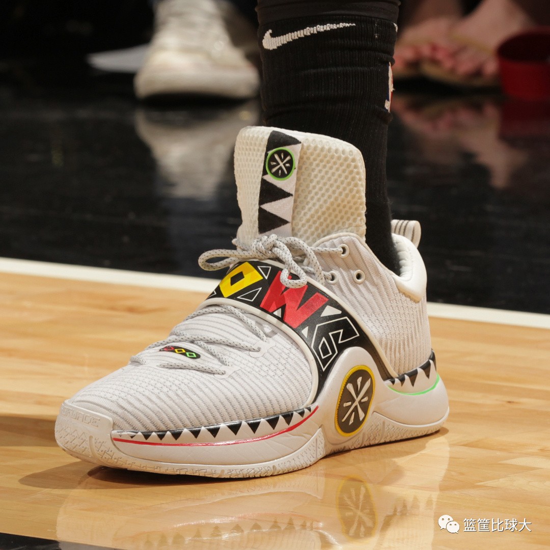 库里中国赛2017深圳出场仪式,2020库里nba入场秀