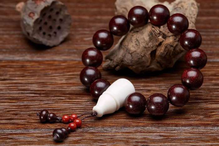 手串太松太紧三招轻松搞定,手串太紧不圆