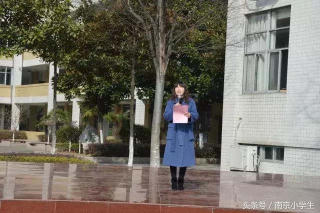 新学期新气象小学开学典礼,仁里小学争做新时代好队员