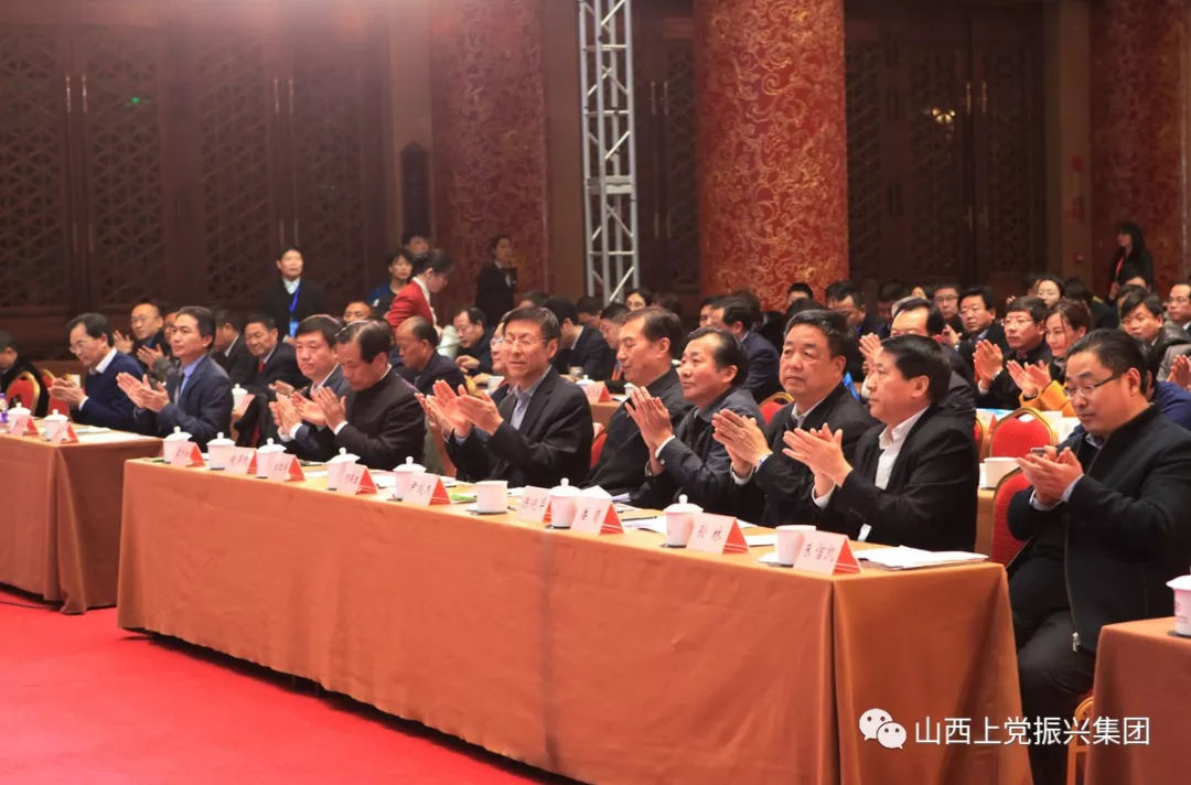 扎根基层为振兴乡村贡献力量,振兴小镇党委书记牛扎根