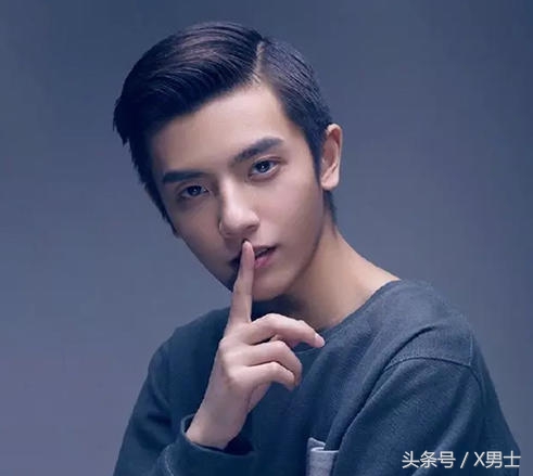 今年男生流行什么刘海好看,刘海怎么剪才好看又自然男