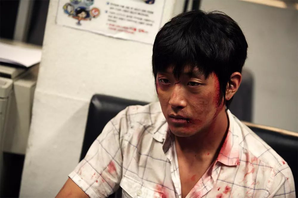 韩国影史票房第一催泪,韩国影史票房第二的神片