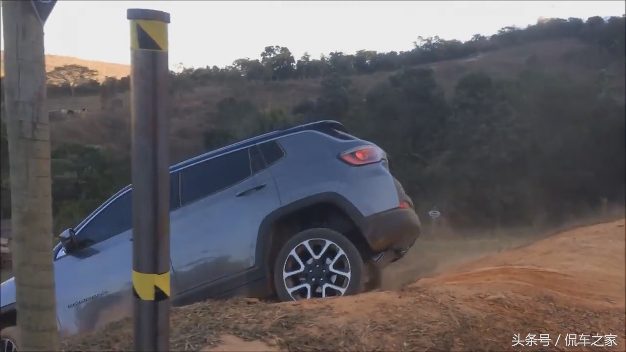 新款jeep指南者1.4t二手,2015款吉普指南者2.0进口二手行情