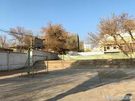 *疆新**女孩万里追梦，这里是片承载国足希望的足球沃土