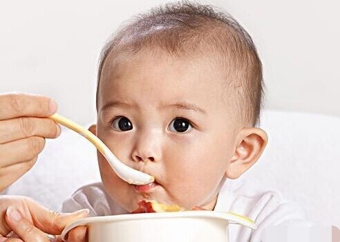 给孩子断奶可以涂辣椒吗,宝宝断奶抹辣椒