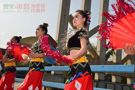 景颇族的风俗习惯和民族服饰,德宏傣族景颇族服饰定制