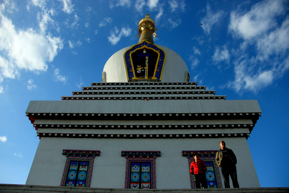 每年正月十五，内蒙古草原两千多座寺庙会同时跳这种神秘的祭祀舞