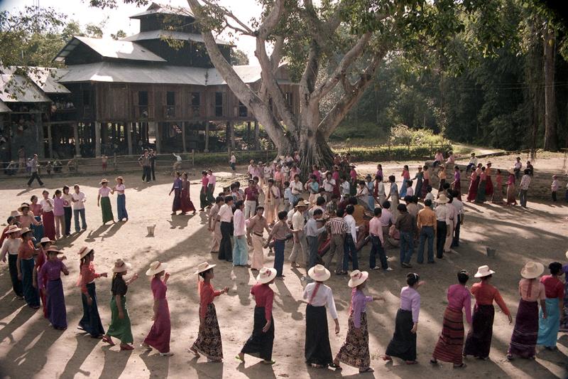 云南赶街场面描写,云南赶街赶集视频