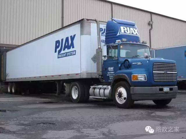 【路政之家】看完之后终于知道为啥国外没有超限超载！值得深思！