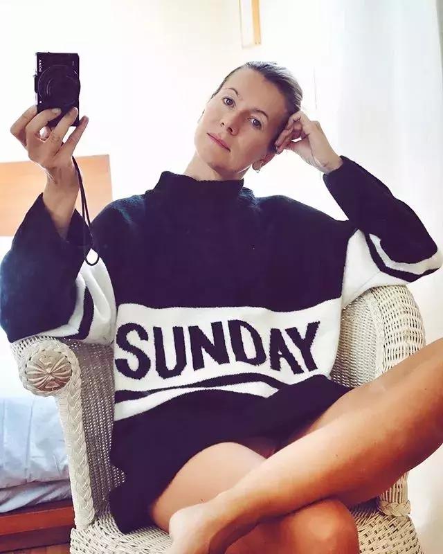 教你一招简单拍出漂亮的自拍照,如何拍出好看的自拍照