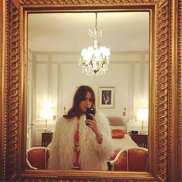 教你一招简单拍出漂亮的自拍照,如何拍出好看的自拍照