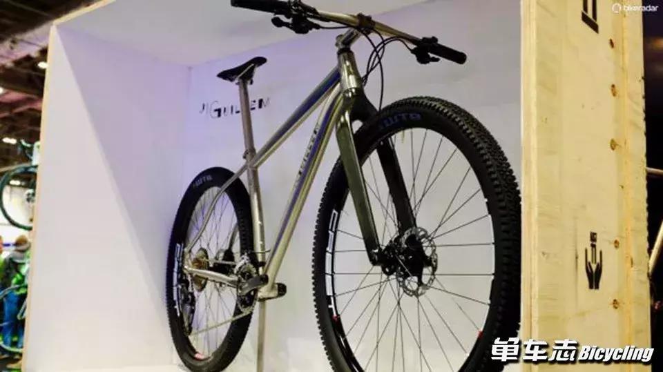 走马观花英文版,走马观花逛北京