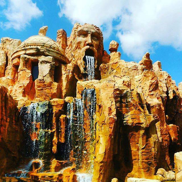 春天没能一起放风筝夏天一起看海,春天去不去旅游