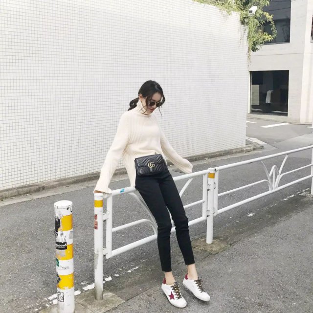 为了演戏放弃模特，但自带的“漫画腿”却让她被整个时尚圈记住了