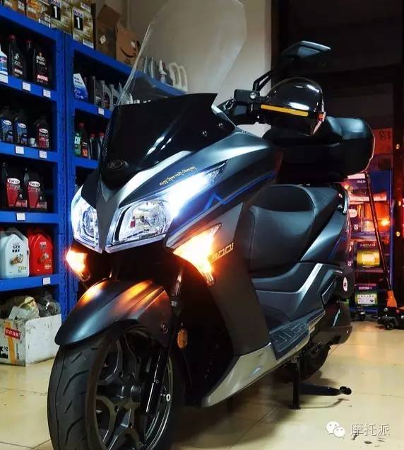 光阳赛艇300i参数配置,光阳300i和光阳赛艇300区别