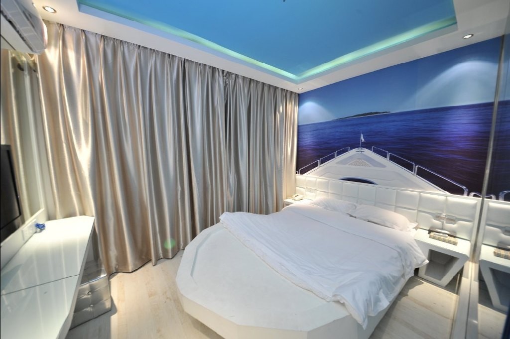 在青岛对你爱爱爱不完,却没想到你竟然是这种店!