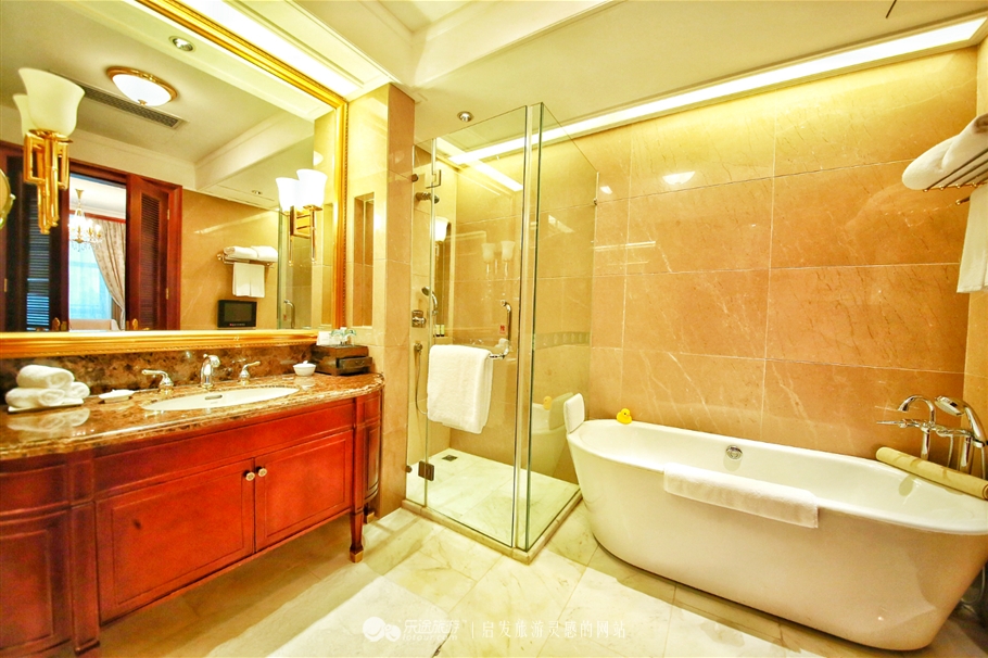 在最美的季节邂逅一场最美的相遇,恒大最美的瞬间