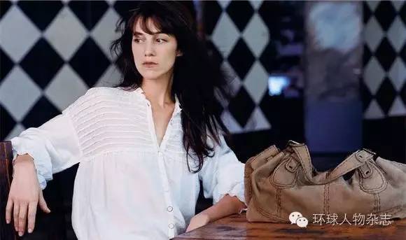 跟3个男人生过孩子，演过大尺度电影，她依然是“国民女神”