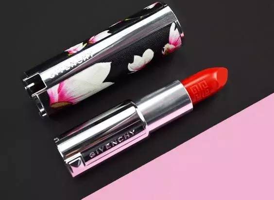 人生终极难题一年一度,纠结涂哪支口红