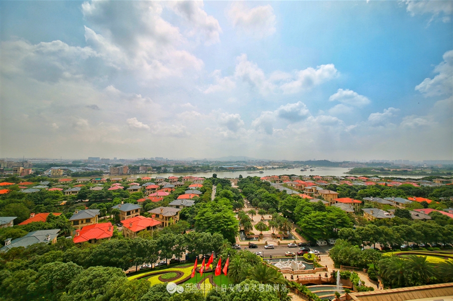 在最美的季节邂逅一场最美的相遇,恒大最美的瞬间