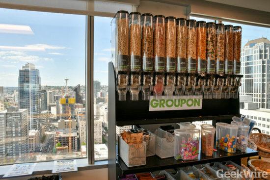 海滨景观，绿色环境，桌式足球机，带你探秘团购鼻祖Groupon全新的西雅图谷办公室