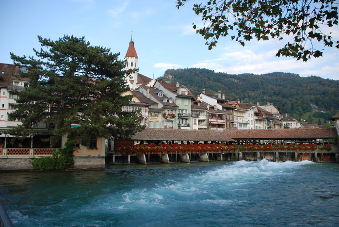 瑞士十日深度自驾游之六,湖光山色瑞士旅游