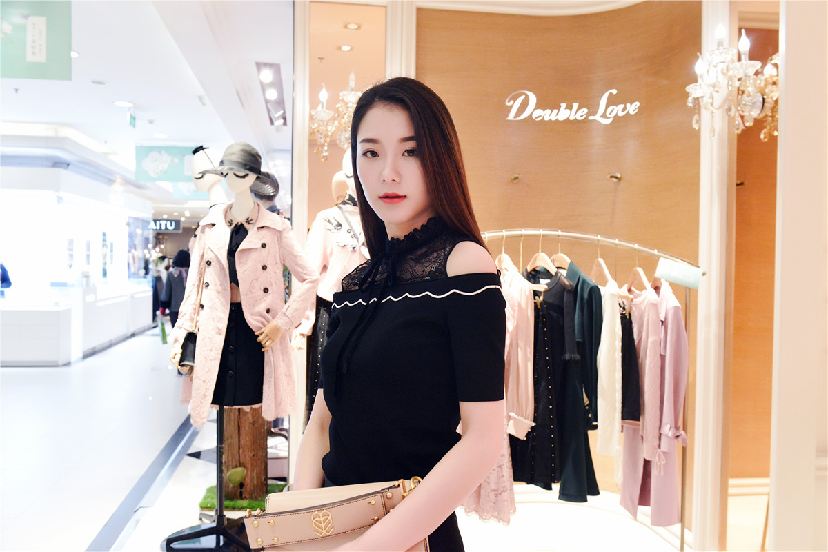 重庆解放碑街拍摄影馆,解放碑每天美女街拍时间