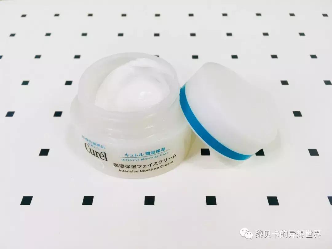 出油毛孔大补什么,出油推荐护肤品