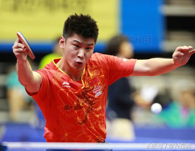 25岁皮奇福德逆转国乒小将薛飞，为中国队敲响了警钟