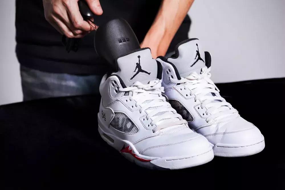 旧鞋不用急着扔,旧鞋不要扔了