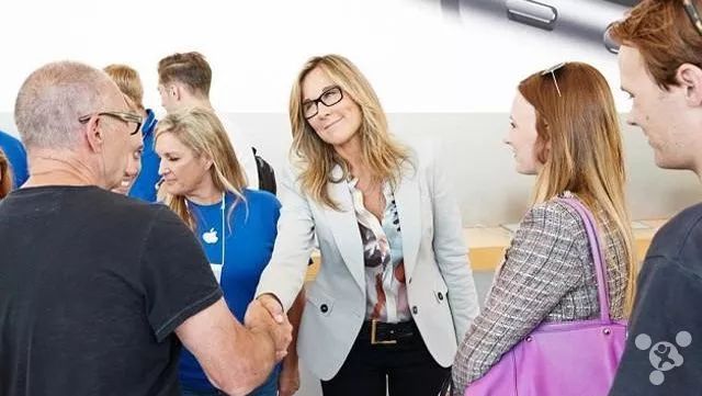 绌垮反瀹濊帀琛～鐨勫コ浜洪兘鏄粈涔堜汉,绌垮反瀹濊帀鐨勫コ浜洪兘鏄粈涔堜汉