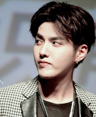 发型男生2022流行发型短发,男生脸大脸圆适合什么发型短发