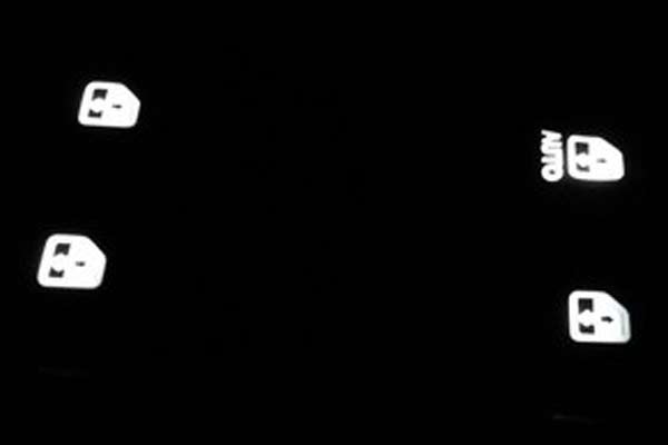 别克凯越加装氛围灯,别克凯越加装流水转向灯