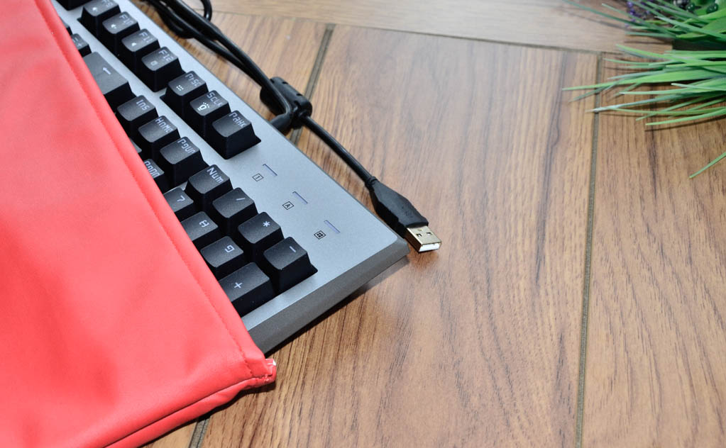 入门黑轴红轴机械键盘,机械键盘可能正在毁掉你的手腕