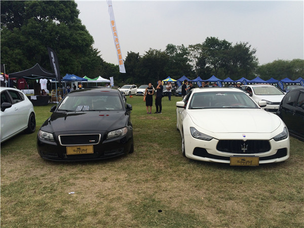 趴低过减速带视频,极致低趴过减速带