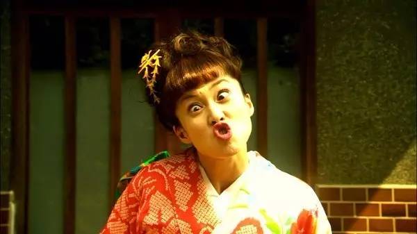 视觉盛宴体验爱丽丝梦游仙境,爱丽丝梦游仙境一个美丽的画面